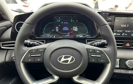 Hyundai Elantra, 2023 год, 1 140 000 рублей, 13 фотография