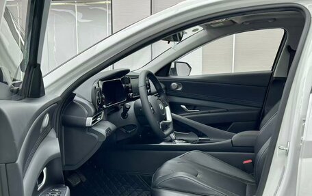 Hyundai Elantra, 2023 год, 1 140 000 рублей, 11 фотография