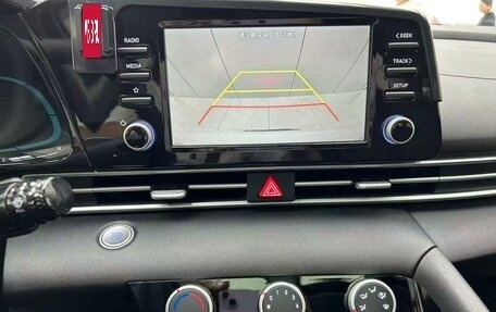 Hyundai Elantra, 2023 год, 1 140 000 рублей, 15 фотография
