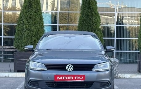 Volkswagen Jetta VI, 2012 год, 885 000 рублей, 2 фотография