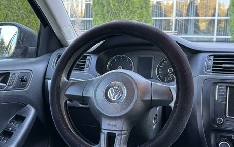 Volkswagen Jetta VI, 2012 год, 885 000 рублей, 10 фотография