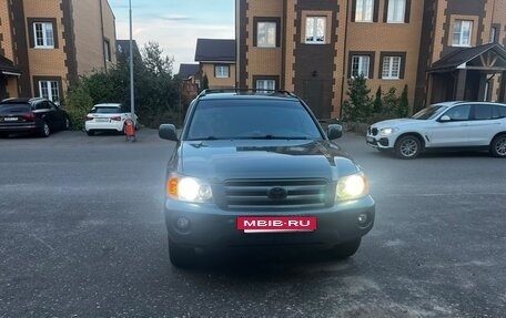 Toyota Highlander III, 2005 год, 1 050 000 рублей, 14 фотография