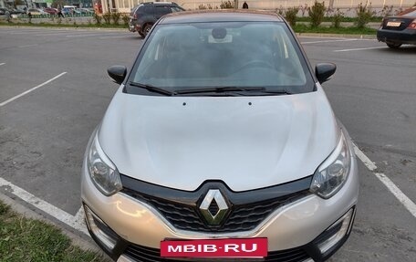 Renault Kaptur I рестайлинг, 2018 год, 1 440 000 рублей, 2 фотография