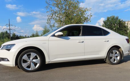 Skoda Superb III рестайлинг, 2016 год, 1 600 000 рублей, 2 фотография