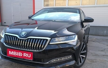 Skoda Superb III рестайлинг, 2025 год, 3 000 000 рублей, 1 фотография