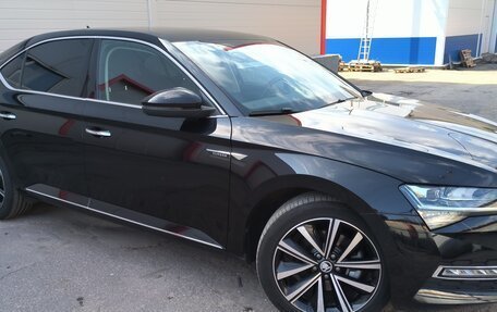 Skoda Superb III рестайлинг, 2025 год, 3 000 000 рублей, 3 фотография