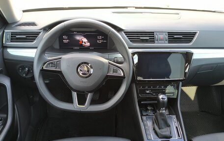Skoda Superb III рестайлинг, 2025 год, 3 000 000 рублей, 4 фотография