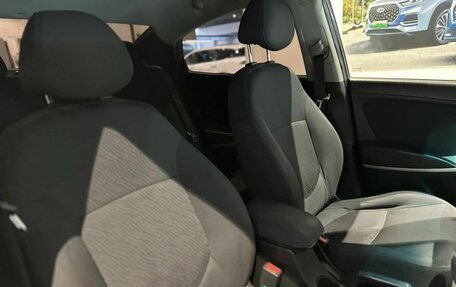 Hyundai Solaris II рестайлинг, 2011 год, 560 000 рублей, 16 фотография