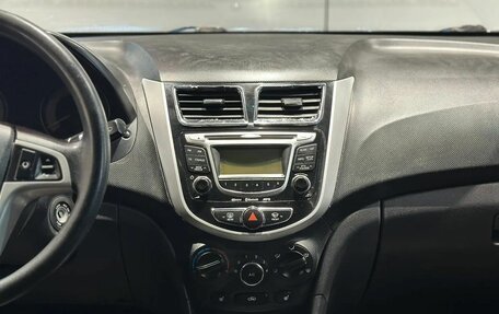 Hyundai Solaris II рестайлинг, 2011 год, 560 000 рублей, 13 фотография