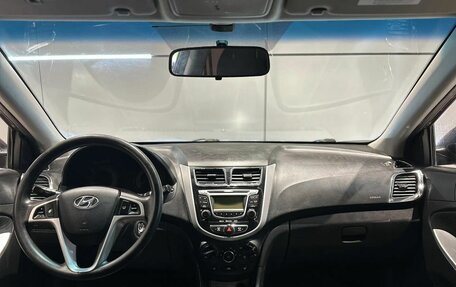 Hyundai Solaris II рестайлинг, 2011 год, 560 000 рублей, 14 фотография