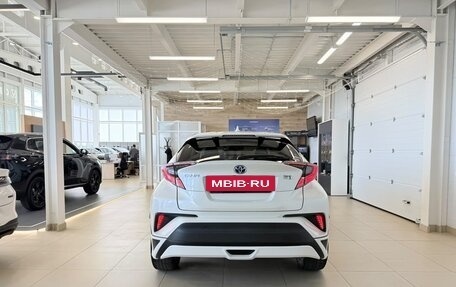 Toyota C-HR I рестайлинг, 2017 год, 1 999 900 рублей, 5 фотография