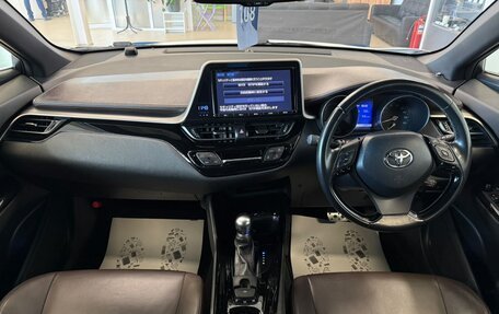 Toyota C-HR I рестайлинг, 2017 год, 1 999 900 рублей, 16 фотография