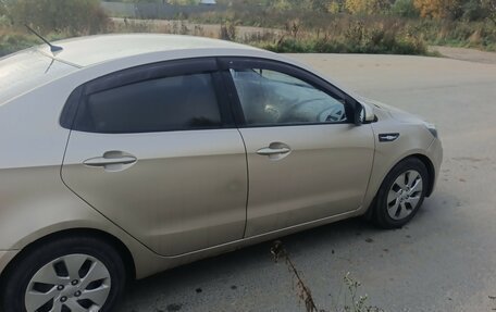 KIA Rio III рестайлинг, 2012 год, 600 000 рублей, 2 фотография