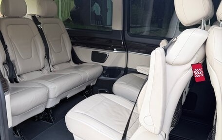 Mercedes-Benz V-Класс, 2018 год, 3 800 000 рублей, 9 фотография