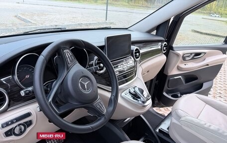 Mercedes-Benz V-Класс, 2018 год, 3 800 000 рублей, 16 фотография
