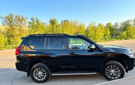 Toyota Land Cruiser Prado 150 рестайлинг 2, 2019 год, 4 450 000 рублей, 5 фотография