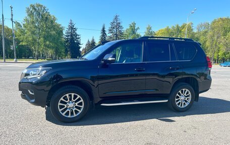 Toyota Land Cruiser Prado 150 рестайлинг 2, 2019 год, 4 450 000 рублей, 6 фотография