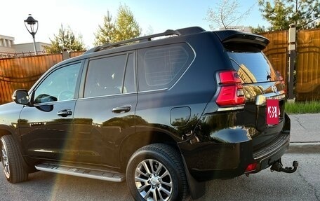 Toyota Land Cruiser Prado 150 рестайлинг 2, 2019 год, 4 450 000 рублей, 7 фотография