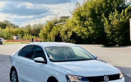Volkswagen Jetta VI, 2013 год, 849 000 рублей, 3 фотография