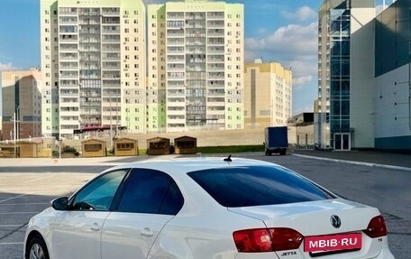 Volkswagen Jetta VI, 2013 год, 849 000 рублей, 7 фотография