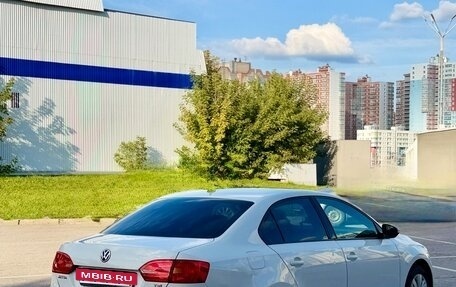 Volkswagen Jetta VI, 2013 год, 849 000 рублей, 5 фотография