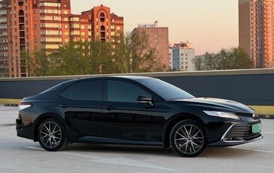 Toyota Camry, 2021 год, 3 290 000 рублей, 1 фотография