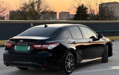 Toyota Camry, 2021 год, 3 290 000 рублей, 13 фотография
