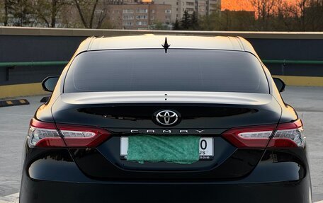 Toyota Camry, 2021 год, 3 290 000 рублей, 12 фотография