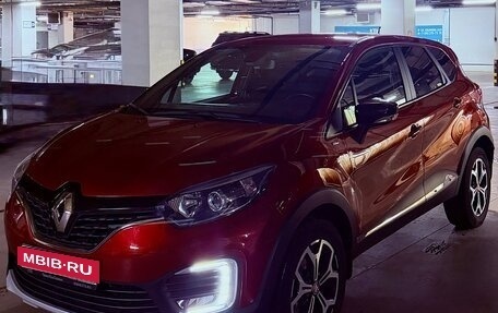 Renault Kaptur I рестайлинг, 2018 год, 1 800 000 рублей, 2 фотография