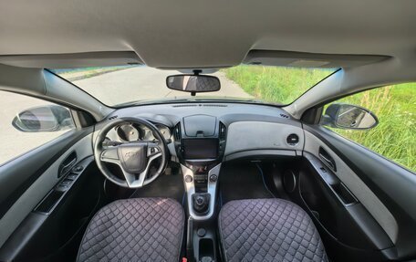 Chevrolet Cruze II, 2013 год, 660 000 рублей, 21 фотография