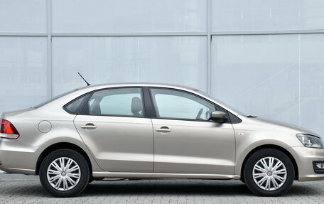 Volkswagen Polo VI (EU Market), 2016 год, 990 000 рублей, 4 фотография