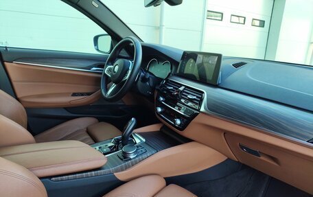 BMW 5 серия, 2017 год, 3 999 000 рублей, 14 фотография