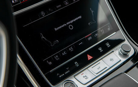 Audi A8, 2022 год, 7 600 000 рублей, 21 фотография