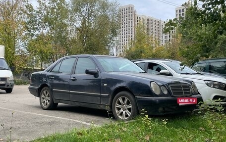 Mercedes-Benz E-Класс, 1997 год, 220 000 рублей, 4 фотография