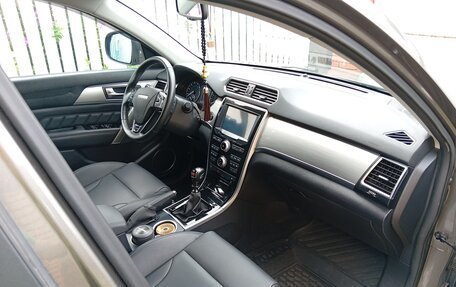 Haval H2, 2016 год, 1 050 000 рублей, 9 фотография