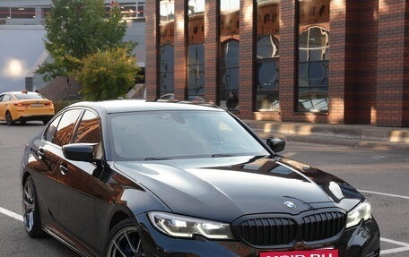 BMW 3 серия, 2019 год, 2 900 000 рублей, 2 фотография
