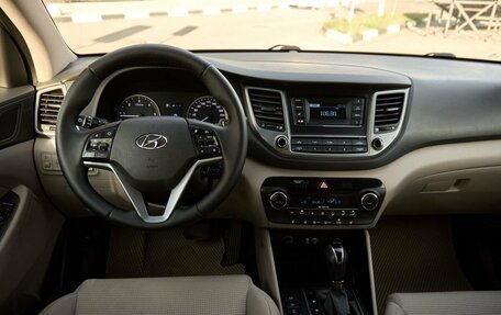 Hyundai Tucson III, 2017 год, 1 889 000 рублей, 8 фотография