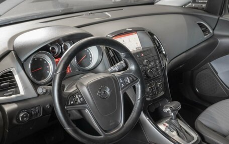 Opel Astra J, 2014 год, 940 000 рублей, 5 фотография