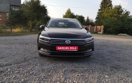 Volkswagen Passat B8 рестайлинг, 2018 год, 2 050 000 рублей, 3 фотография