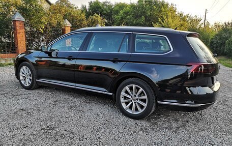 Volkswagen Passat B8 рестайлинг, 2018 год, 2 050 000 рублей, 11 фотография