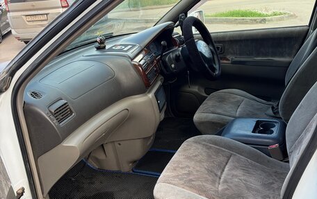 Nissan Rnessa, 1997 год, 200 000 рублей, 12 фотография