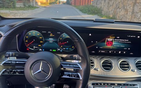 Mercedes-Benz E-Класс, 2021 год, 5 500 000 рублей, 8 фотография