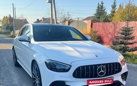 Mercedes-Benz E-Класс, 2021 год, 5 500 000 рублей, 2 фотография