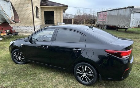 KIA Rio IV, 2018 год, 1 350 000 рублей, 4 фотография
