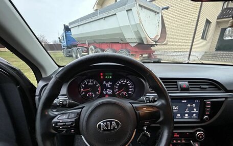 KIA Rio IV, 2018 год, 1 350 000 рублей, 10 фотография