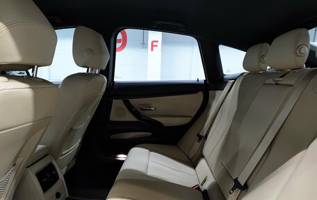 BMW 3 серия, 2019 год, 3 050 000 рублей, 15 фотография