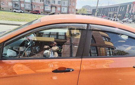 Hyundai Solaris II рестайлинг, 2014 год, 1 000 050 рублей, 3 фотография