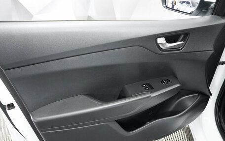 Hyundai Solaris II рестайлинг, 2017 год, 949 000 рублей, 5 фотография