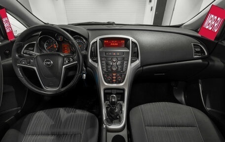 Opel Astra J, 2011 год, 545 000 рублей, 8 фотография