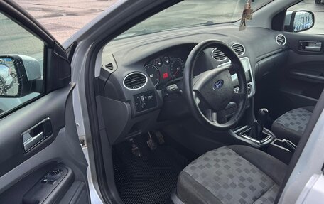 Ford Focus II рестайлинг, 2005 год, 320 000 рублей, 3 фотография